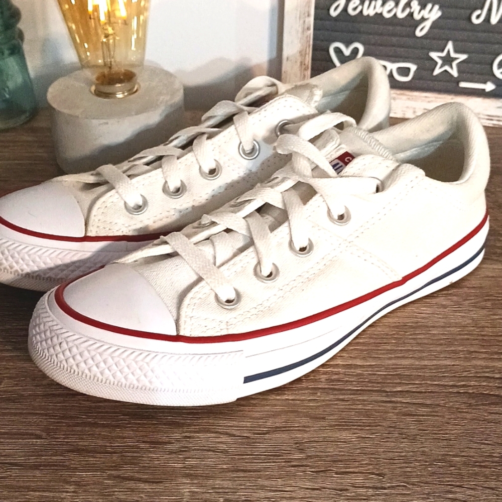 Converse All-stars low top white US 6 UK 4 EUC